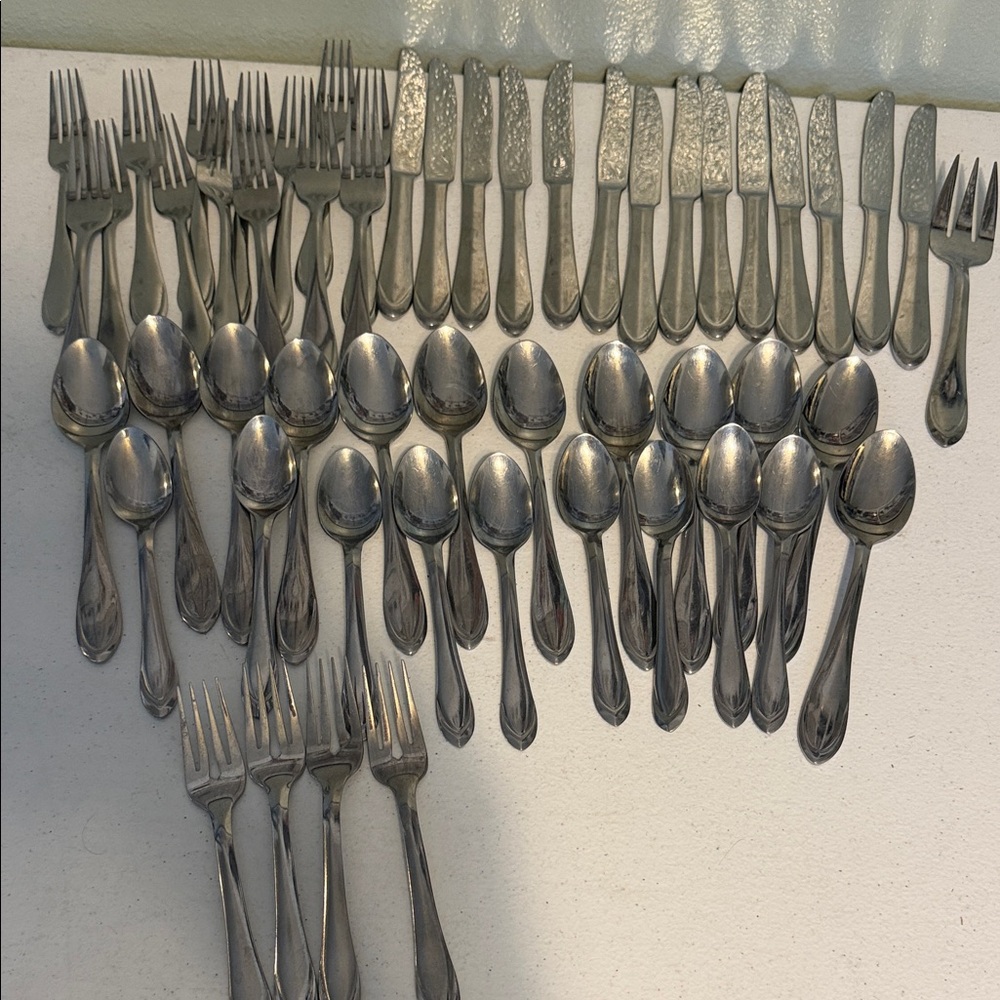 Cambridge Stainless Steel Flatware Set - Polished Silver Cutlery